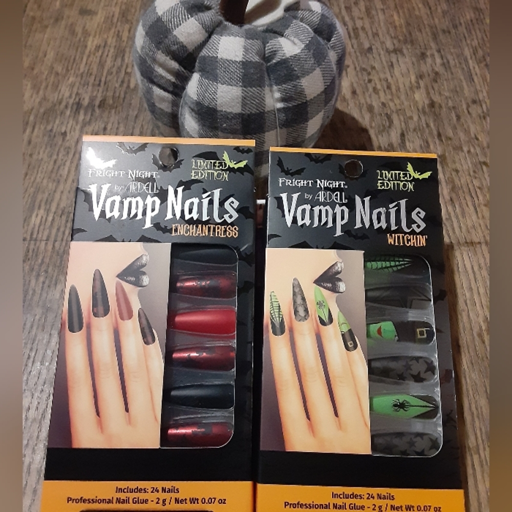 2 Ardell Halloween Nails